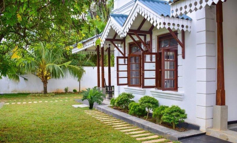 Headman House Antique Villa - A Seaside Royal Stay Ahangama Ngoại thất bức ảnh
