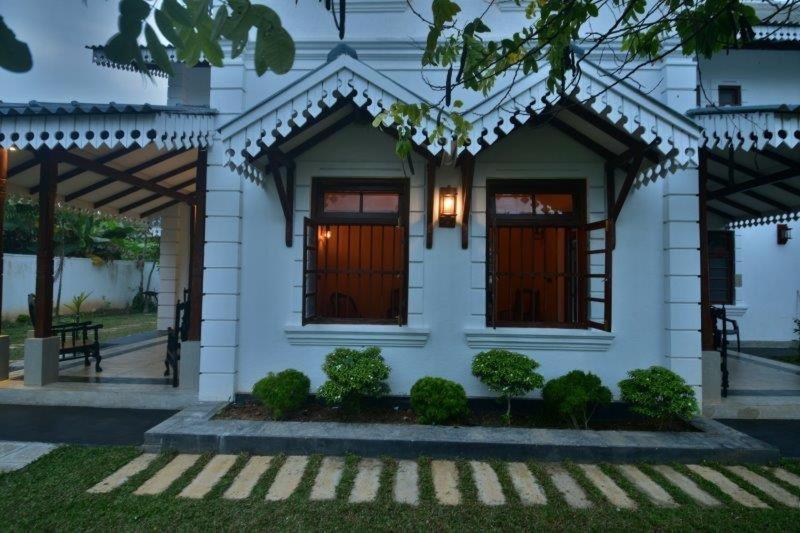 Headman House Antique Villa - A Seaside Royal Stay Ahangama Ngoại thất bức ảnh