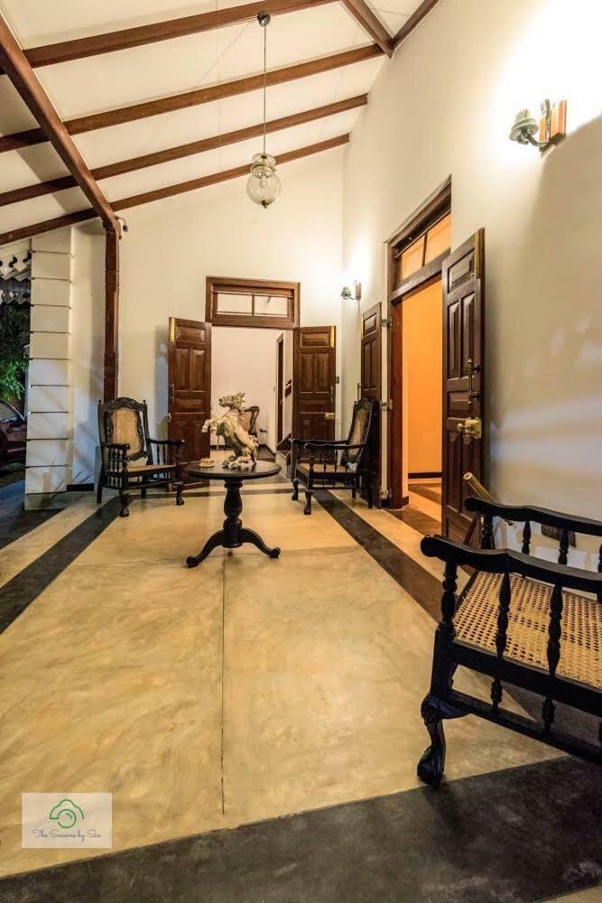 Headman House Antique Villa - A Seaside Royal Stay Ahangama Ngoại thất bức ảnh
